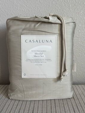NWT California King 400 Thread Count Rayon from Bamboo Sheets Light Olive Green